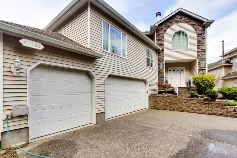 The River's Edge Guest House plus Mini Suite 3 BD Vacation Rental in