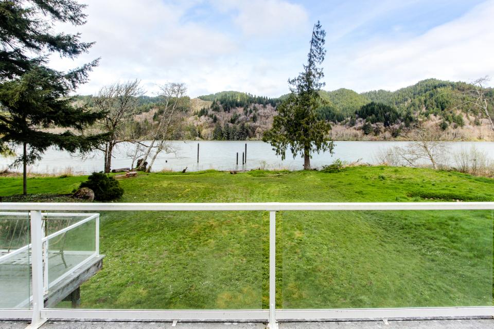 The River's Edge Guest House plus Mini Suite 3 BD Vacation Rental in