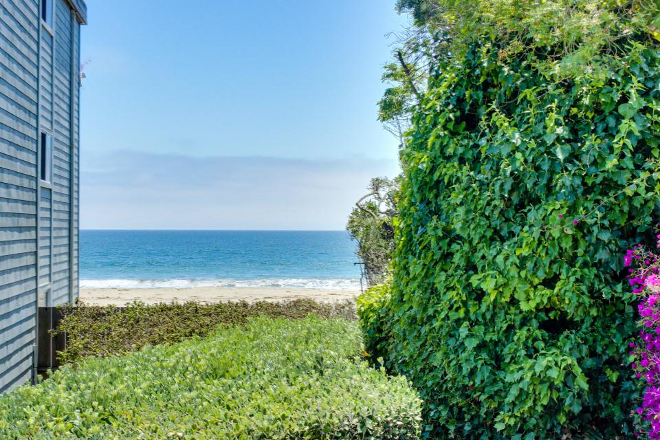 Santa Cruz Ocean View Delight 2 BD Vacation Rental in Santa Cruz, CA