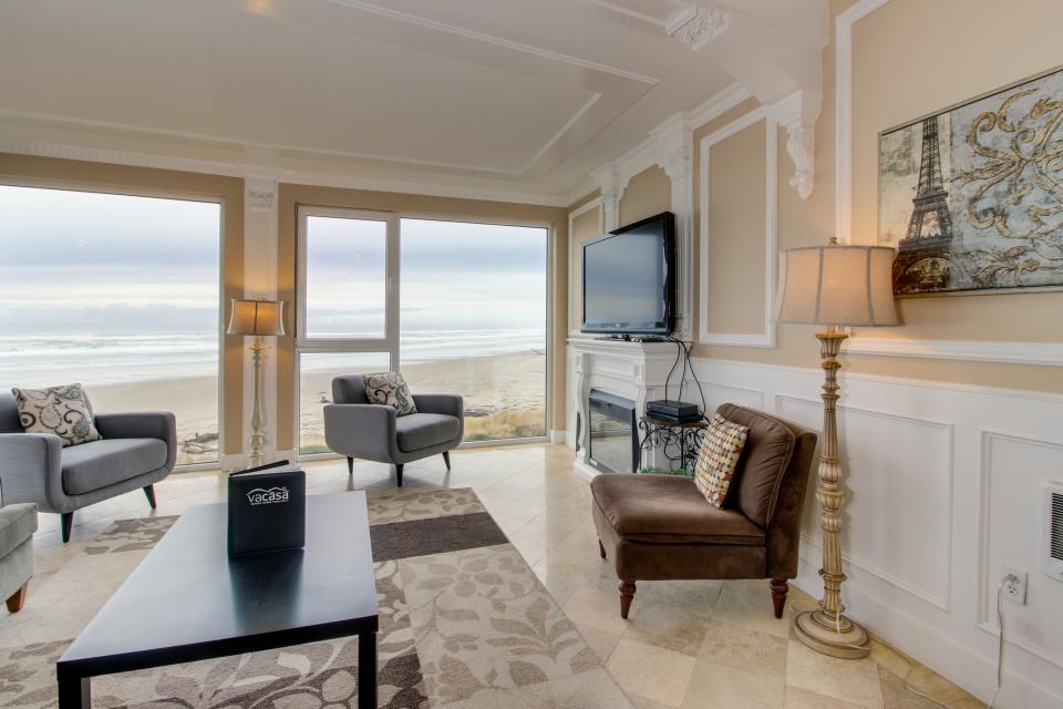 The Modern Oceanfront View Condo 203 2 BD Vacation Rental in