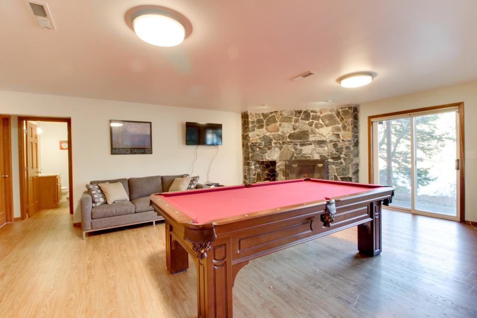 Seal's Passage 3 BD Vacation Rental in Port Hadlock, WA Vacasa