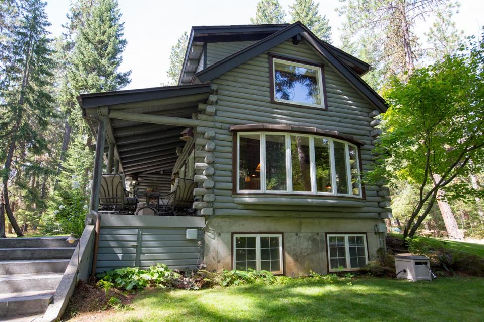 Riverwood Lodge 3 BD Vacation Rental in Trout Lake, WA Vacasa
