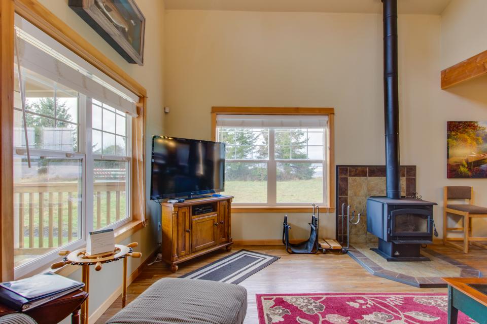 Bayside Cabin 3 BD Vacation Rental in Bay City, OR Vacasa