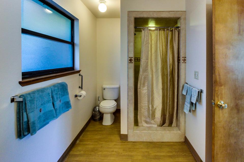 Seabright Beach Retreat 4 BD Vacation Rental in Santa Cruz, CA Vacasa