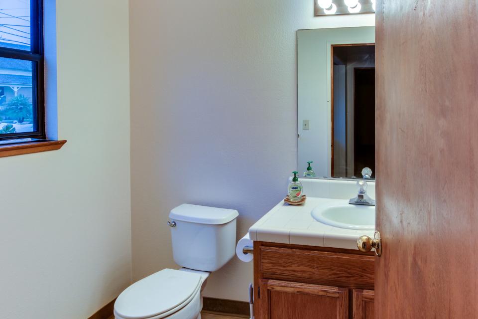 Seabright Beach Retreat 4 BD Vacation Rental in Santa Cruz, CA Vacasa