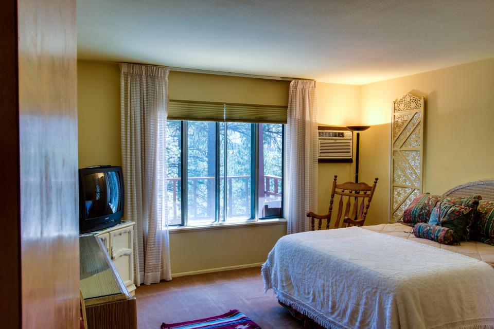 Durango Wilderness Retreat 3 BD Vacation Rental in Mancos, CO Vacasa