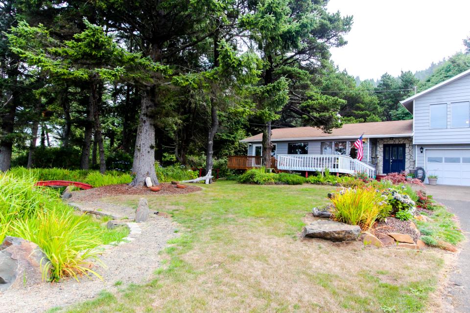 Just Beachy 101 3 BD Vacation Rental in Yachats, OR Vacasa