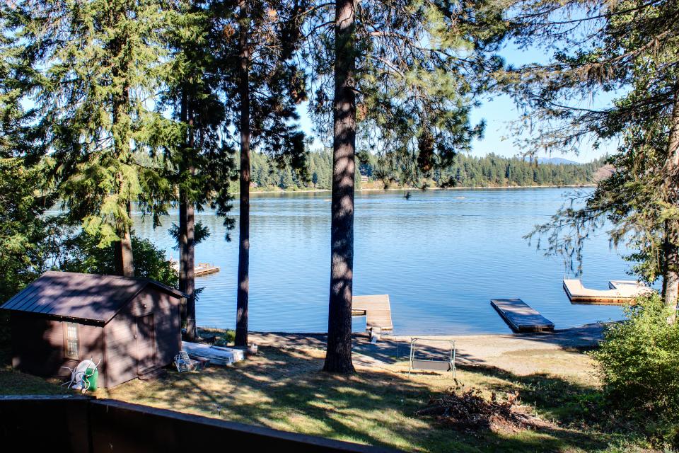 Spirit Lake 4 BD Vacation Rental in Spirit Lake, ID Vacasa