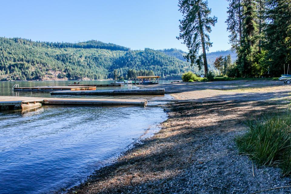 Spirit Lake 4 BD Vacation Rental in Spirit Lake, ID Vacasa