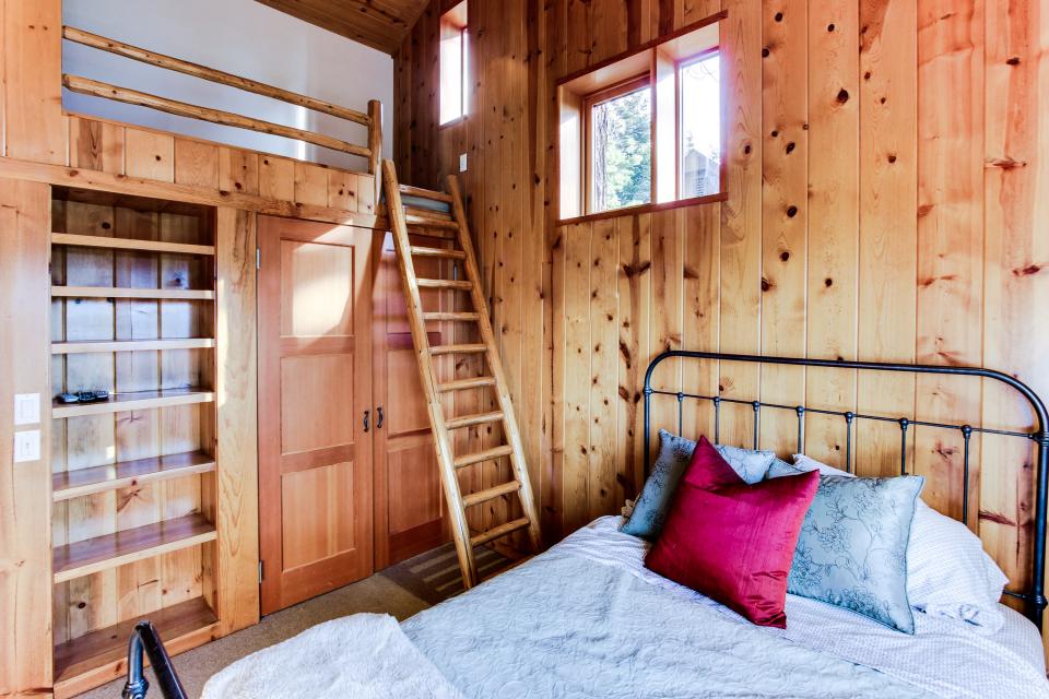 Tahoe Vista Lakeview Serenity 3 BD Vacation Rental in Tahoe Vista, CA