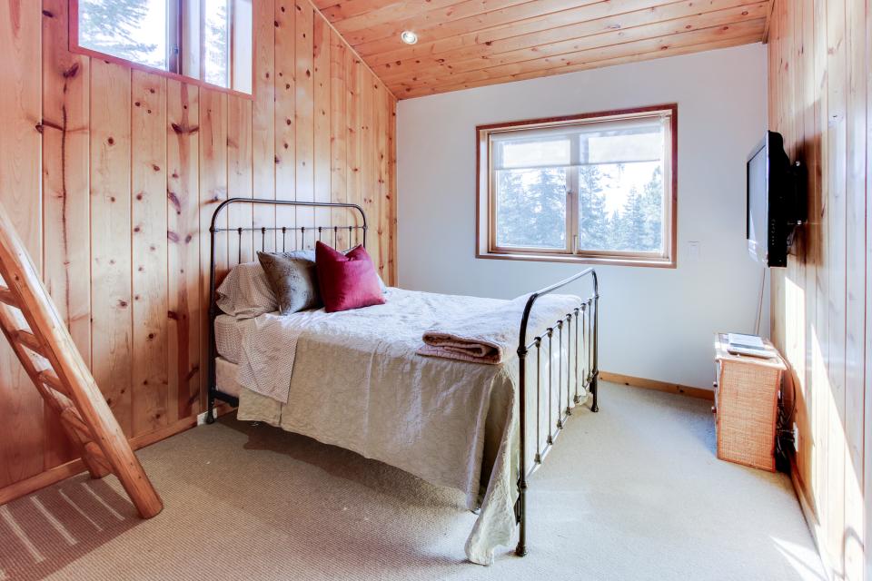 Tahoe Vista Lakeview Serenity 3 BD Vacation Rental in Tahoe Vista, CA