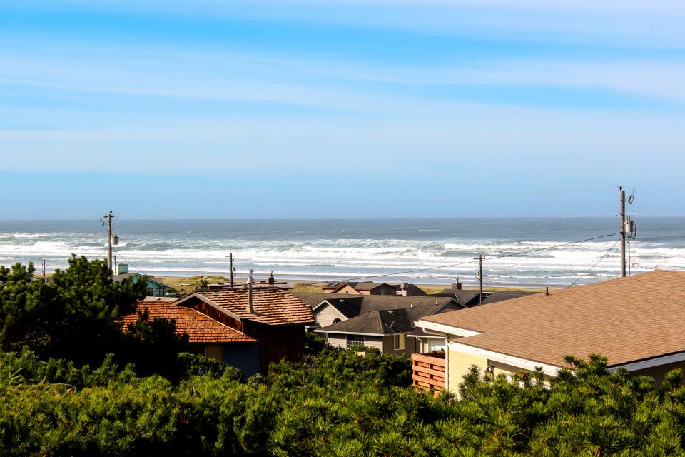 Scandia House in Bayshore Estates! 3 BD Vacation Rental in Waldport