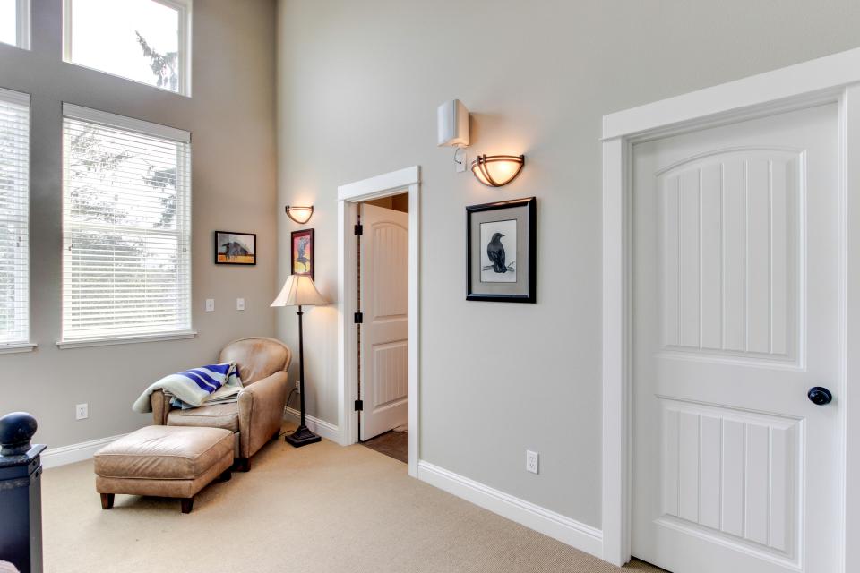 Wades Powerhouse 3 BD Vacation Rental in Seaside, OR Vacasa