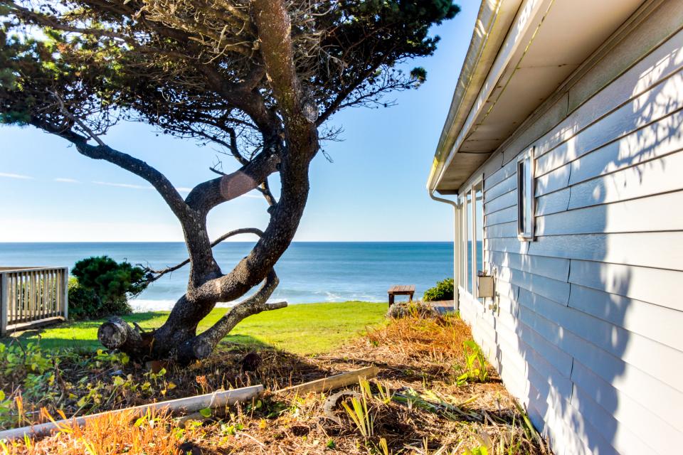 The Best Little Beach House on the Oregon Coast! 2 BD Vacation Rental