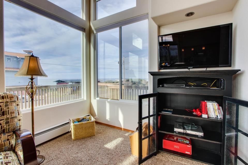 Ocean View Cottage 4 BD Vacation Rental in Yachats, OR Vacasa