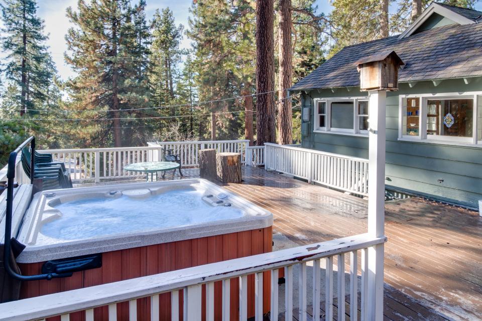 Pier Street Old Brockway Classic with Hot Tub* 4 BD Vacation Rental