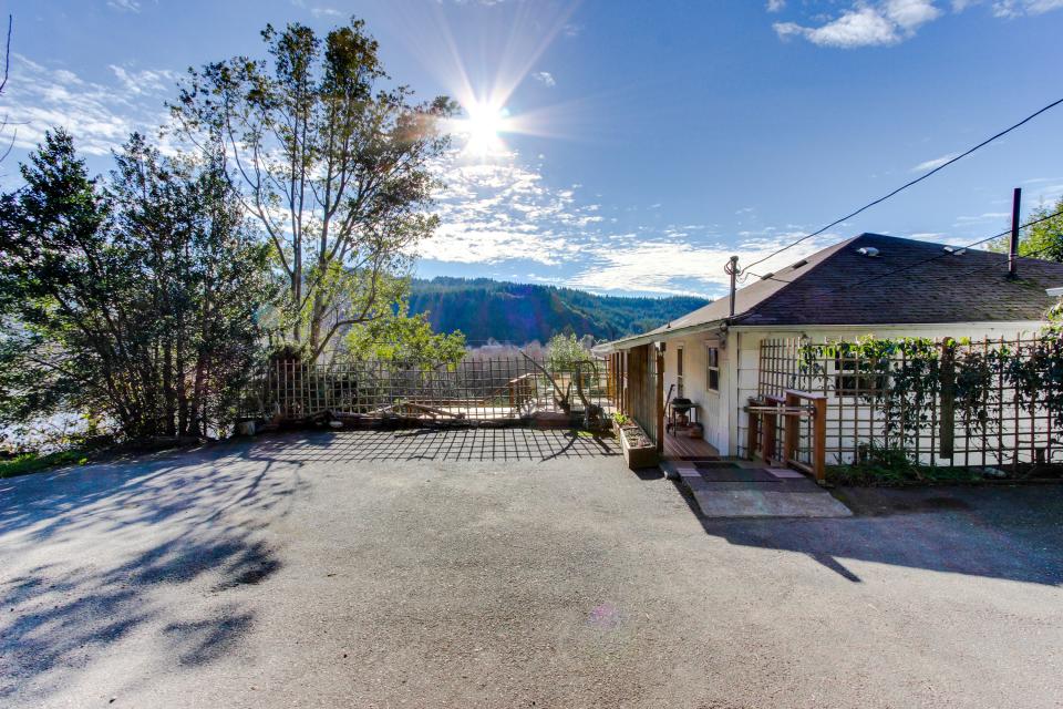 Burke House 4 BD Vacation Rental in Gold Beach, OR Vacasa